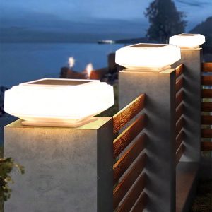 1pc/2pcs Outdoor Solar Powered Pillar Lights, Modern Minimalist Waterproof Patio Fence Lights, Courtyard Villa Railing Wall Lamp Multicolor